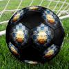 1PC Fuenlabrada taille 5 ballon de football Praha Ballon de Football en Salle Coloré Tous Âges Cousu à la Machine PVC Prêt pour la Compétition Durable Haut Rebond
