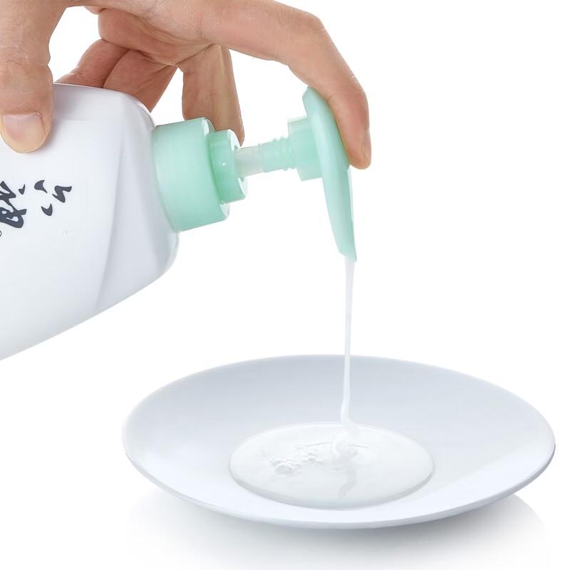 Liushen Fresh Moisturizing Shower Gel