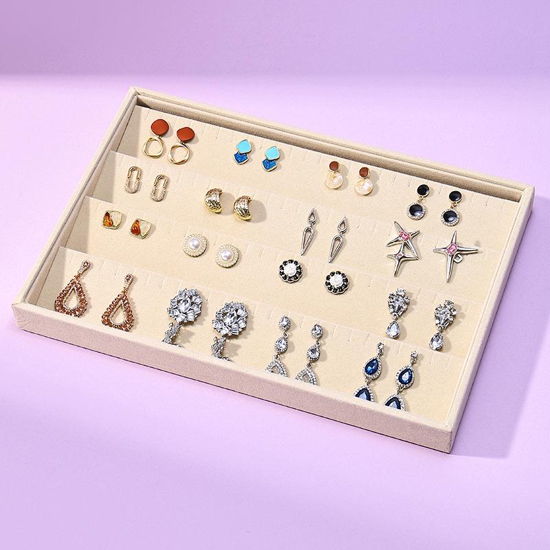 Elegant Jewelry Display Stand: Necklace, Bracelet, and Earring Storage Tray