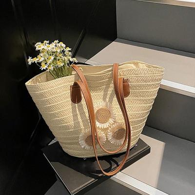 Women's  Summer Straw Woven Large Capacity Basket Shoulder Bag Handbags Fashion Floral Decor Luxury Designer Beach Bali Shopper Totes