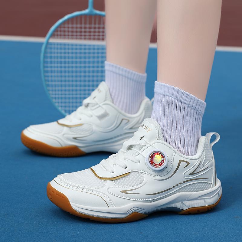 2026 New Children Badminton Shoes Breathable Boys Tennis Footwear Non Slip Girls Badminton Sneakers Comfortable Outdoor Sneakers