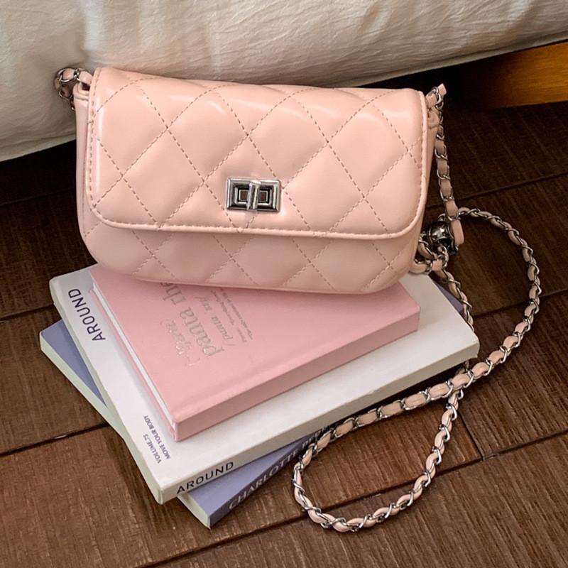 IELGY Ladies Chain Bag Fashionable All-Match Commuter Crossbody Square Bag