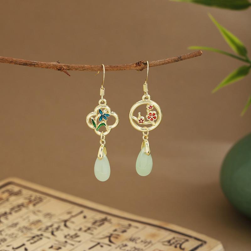 Silver NeedleEmerald Green Fan-shaped Bamboo Leaf Long Tassel Earrings Ancient-style Fresh and Sweet Ear Hooks
