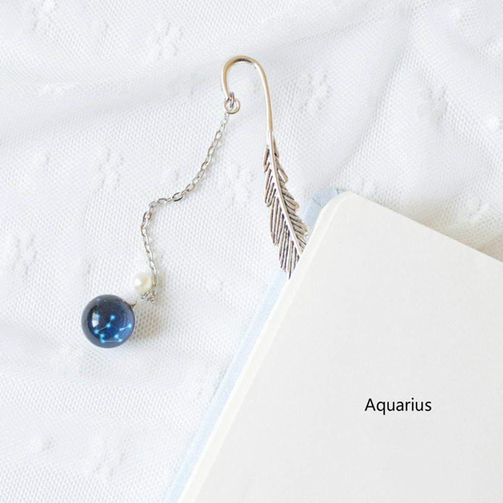 

Creative Luminous Metal Book mark Noctilucent Bookmark 12 Constellation Bookmark Bookmark Pendant Aquarius
