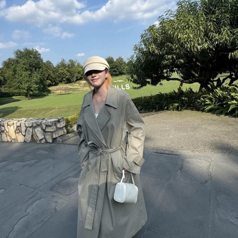 Spring and Autumn Simple Newsboy Hat White Black Cap Female Casual Sunshade Artist Hat Show Face Small Octagonal Hat Tide