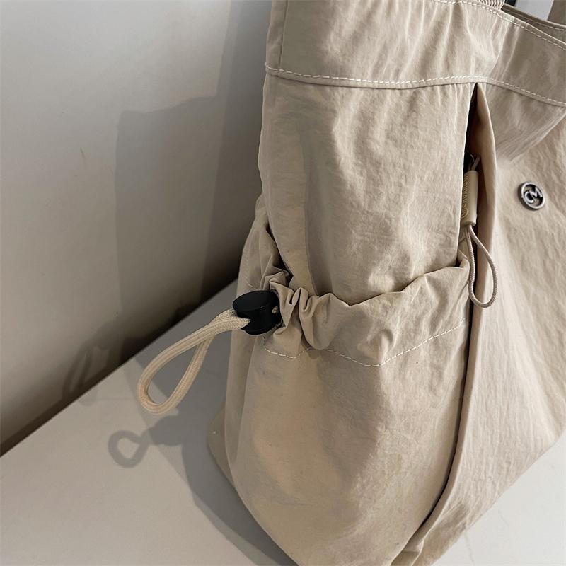 Water-Resistant Nylon Tote Bag for Women – Lightweight and Durable Everyday Shoulder Bag with Multiple Pockets