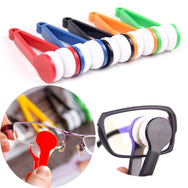 Multifunctional Portable Eyeglass Cleaner Clip