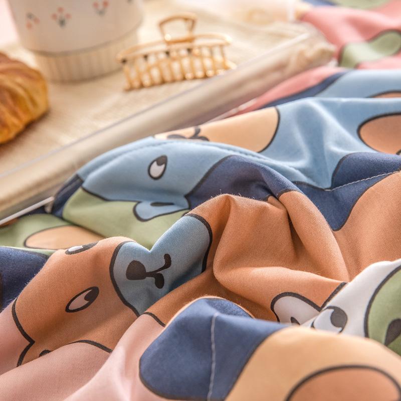 Funny Cartoon Bear Quilt Cotton Summer Air Conditioning Quilted Quilt Soft Skin-friendly Breathable Multifunction Thin Blanket