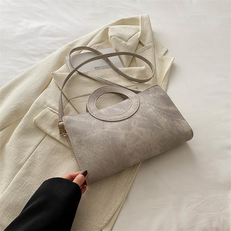 

Нишевая дизайнерская сумка-кольцо для женщин, трендовая и модная, однотонная, повседневная, высококлассная, на одном плече, через плечо, маленькая квадратная сумка