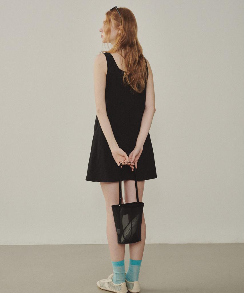 Melly And Rose Rose Embroidery Mini Dress (315299)_Black