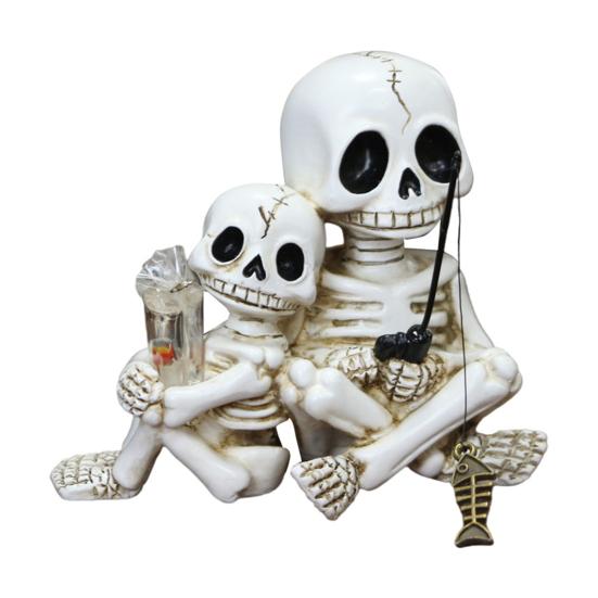 Skeleton Ornament Parent-Child Skull Fishing Design Hand-Painted Resin Figure Garden