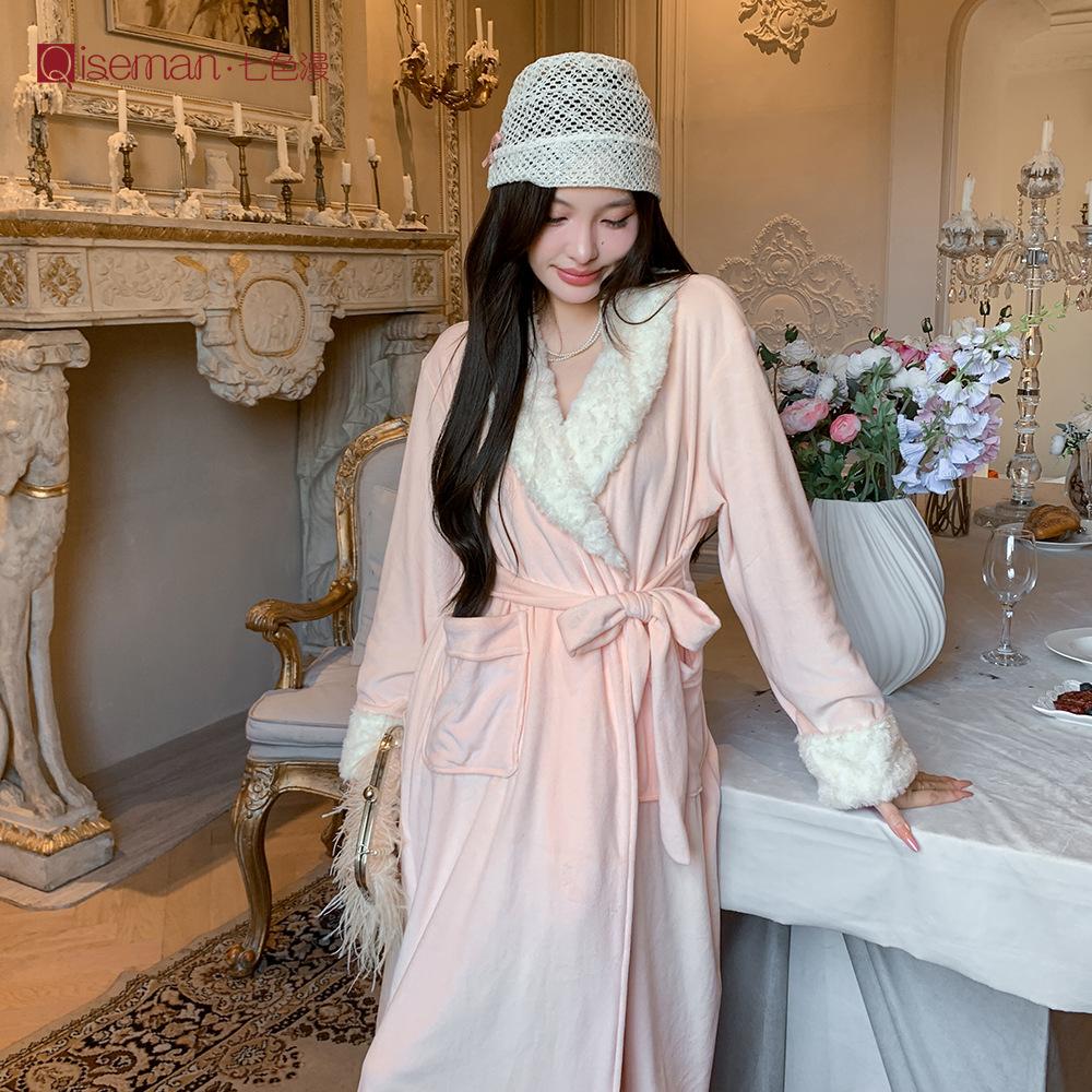Autumn and winter warm island velvet good night bathrobe long sleeve leopard print highland barley collar loungewear medium and long pajamas