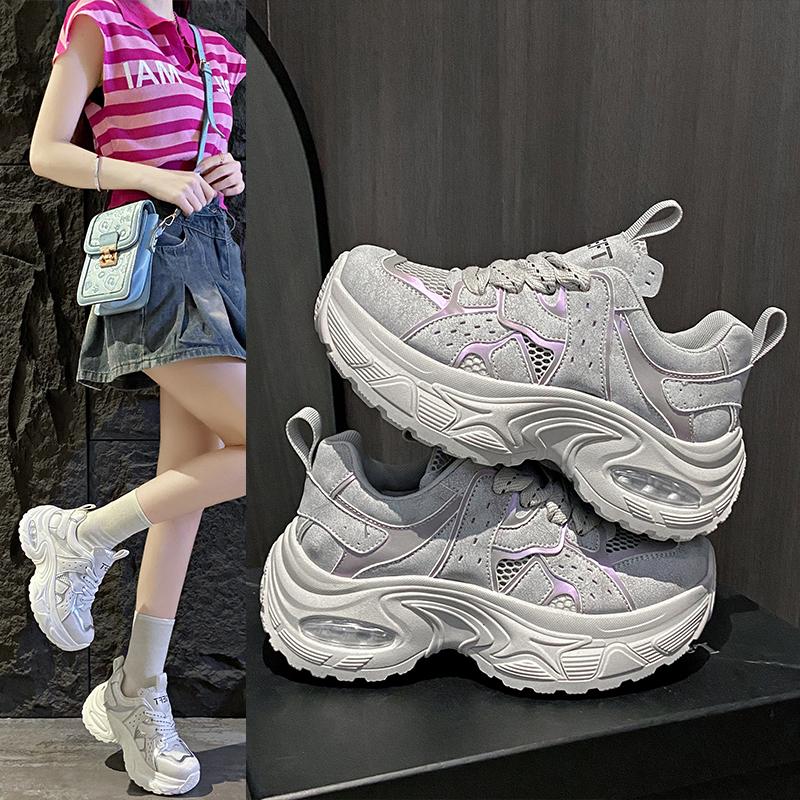 Fashion Trendy Thick Bottom Sports Shoes for Women Casual Versatile Student Footwear Spring Autumn Season Non Slip Rubber Sole