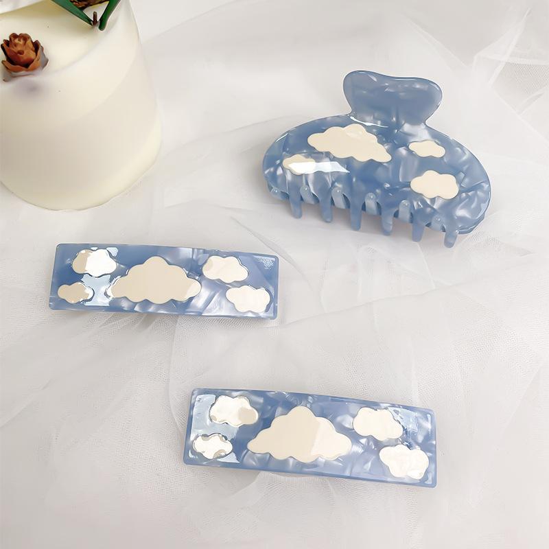 Womens Unique Geometric Hair Claw Clip Set In Sky Blue Cloud Design For Spring 2022