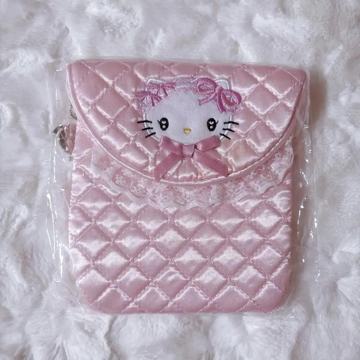 

Качественный мешочек Hello Kitty 50th Anniversary