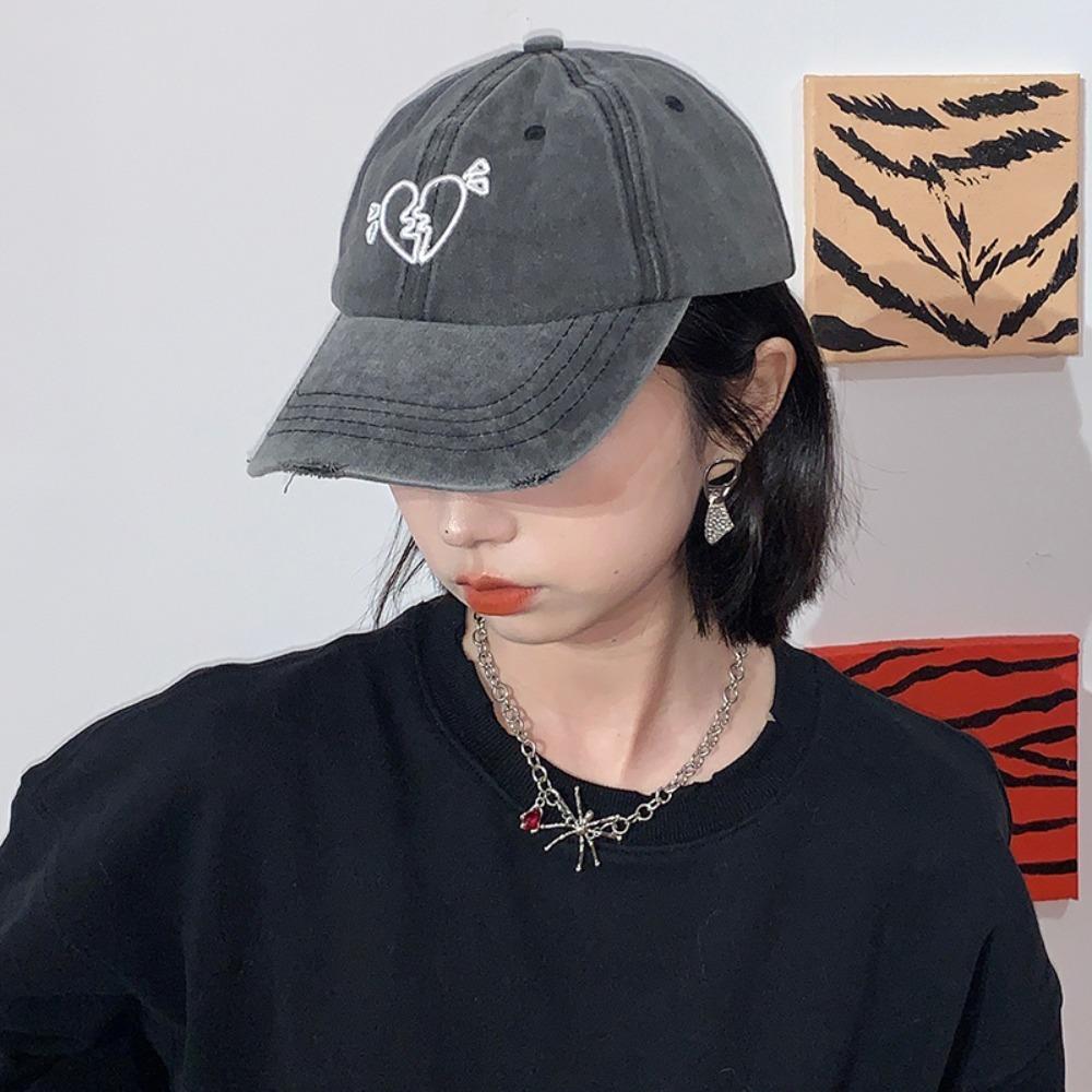 Korean Style Embroidered Sun Hat Cotton Washed Cotton Peaked Hat Love Heart Baseball Cap  Outdoor
