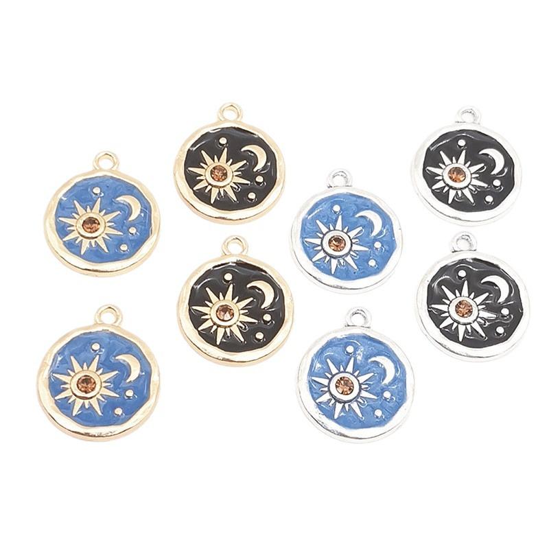 Cross Tarot Zinc Alloy Pendant: Sun, Moon, Star Design for DIY Jewelry