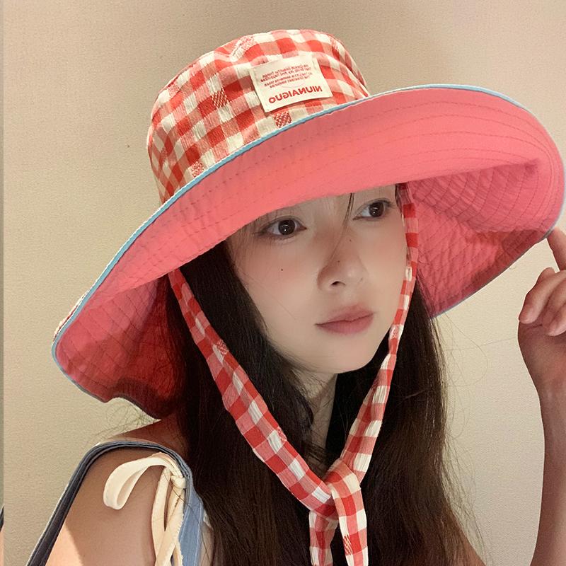 Front and back two, wearing plaid fisherman hats, children's large brim lace-up, face-showing small sun hat, color-edged versatile sunscreen basin hat