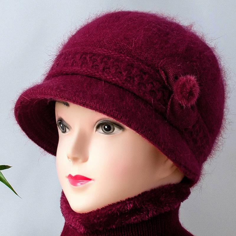 Middle-aged and elderly autumn and winter wool hat, scarf cover, elegant versatile velvet warm squirrel velvet women's knitted hat