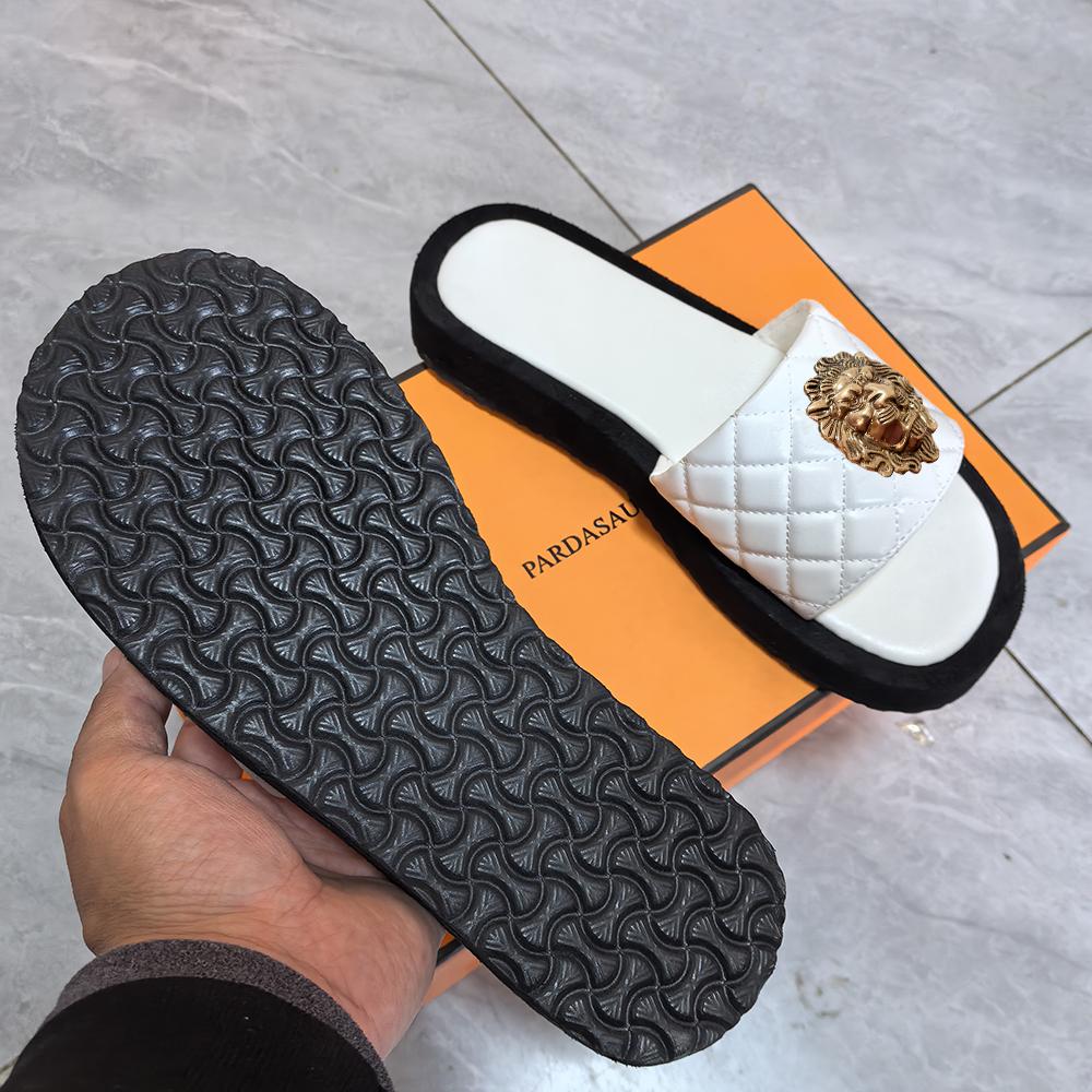 Women's New Plus-size 43 Platform Slippers Ultra-light One Frame Set Foot Plaid Sandals Foreign Trade Casual Slippers 44