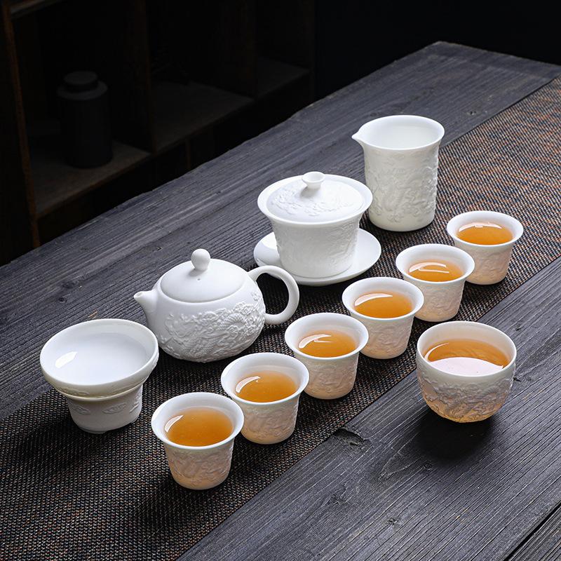 

Тисненый чайный сервиз, пиала с крышкой типа чашки с чайником, бытовой деловой подарок с поясом, подарочная коробка, простой и портативный компаньон