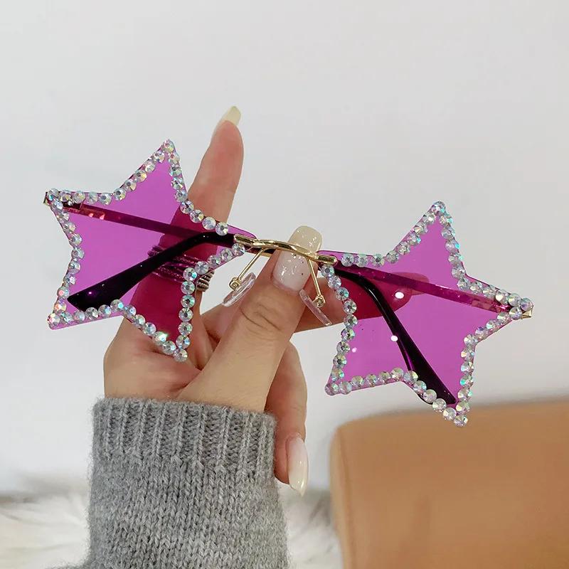 

Retro Star Shape Sunglasses Trendy Sun Glasses For Women & Men Party Eyeglasses Funny Pentagram Eyewear Christmas Decor Gift