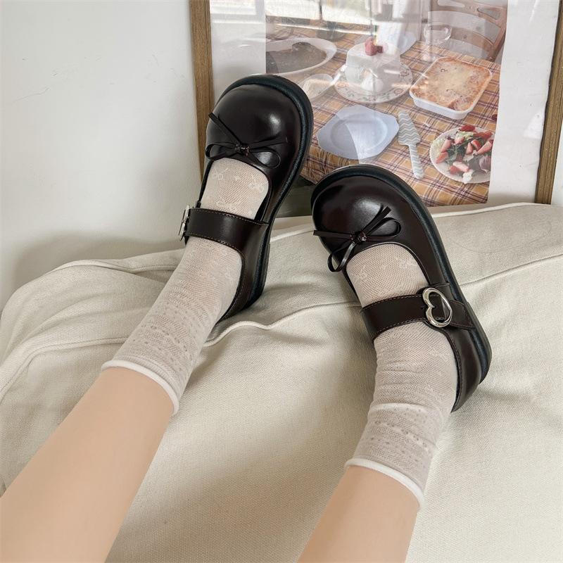 Black retro British style flat bottom inner height increase small leather shoes women's 2025 new summer skirt Mary Jane single shoes