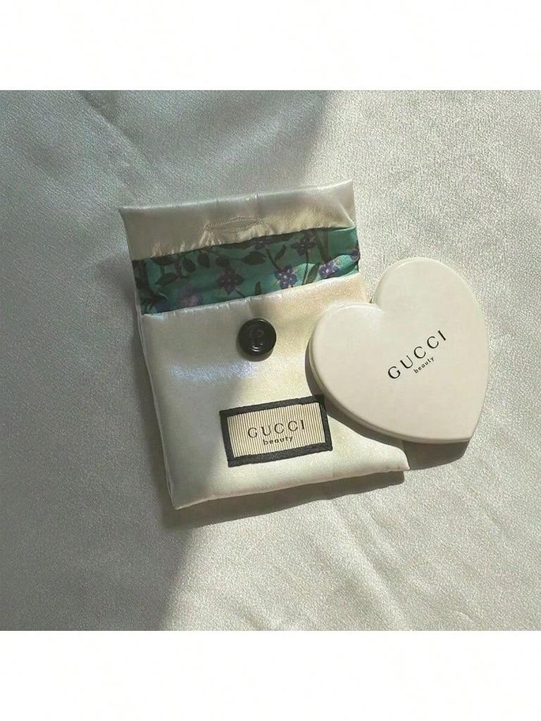 Gucci Set Specchio Cuore Luminoso con Custodia in Raso