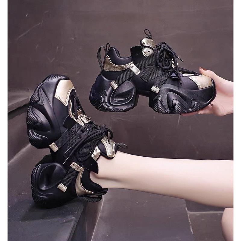 

986 Популярные спортивные и повседневные кроссовки интернет-знаменитостей весна-лето 2025 новая толстая подошва-маффин маленький человек 40 чёрный