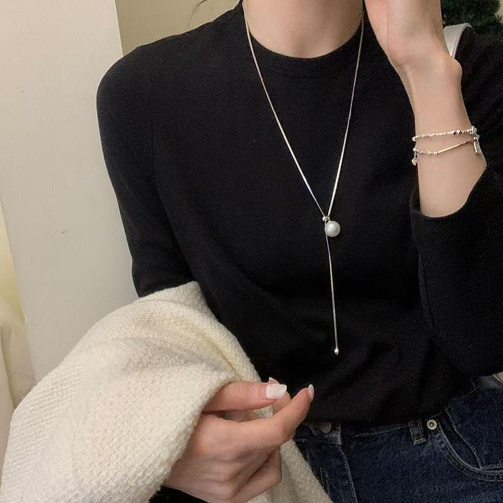 Doppellagige Schmetterlings-Schlüsselbeinkette: Eleganter Damen-Choker mit trendigem Nischen-Anhängerdesign  für 2024.