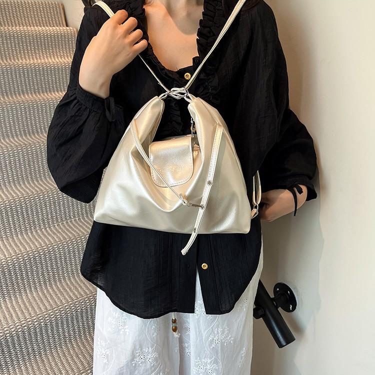 Schoolbag Large-capacity Commuter Tote Bag Women's 1011 New Casual Niche Design Single Shoulder Messenger Bag Three-purpose Bag Backpack