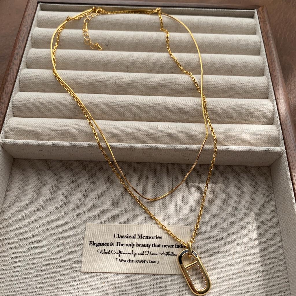 Light Luxury Minimalist Fashion New Metal Necklace High-end Niche Design High-end Collarbone Chain Summer Gift Girlfriend Jewelry