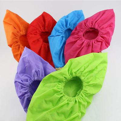 Dokunmamış Ayakkabı Kılıfları Kumaş Ayakkabı Kılıfı Toz Geçirmez Kalınlaşma Kaymaz Tek Kullanımlık Ayakkabı Kılıfı 5PC Kapalı Tekrarlı Kullanım
