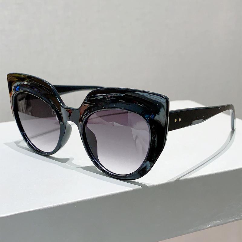 

Женские солнцезащитные очки «кошачий глаз» большого размера Новые стильные градиентные линзы конфетного цвета Винтажные трендовые дизайнерские очки для леди