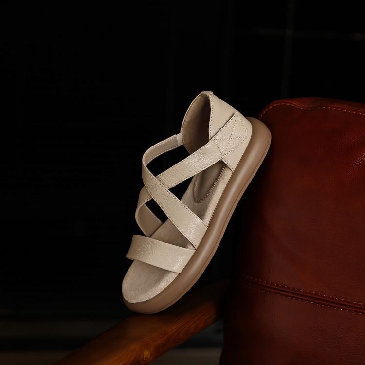 Frauen Sandalen: Weiche Sohle, Keine Laufmüdigkeit, Rindsleder erste Schicht, Kreuzriemen, Dicke Sohle, Lammfellfutter, Offene Hausschuhe, Lässiger Stil.