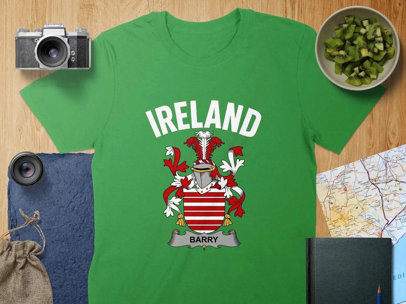 Barry Coat Of Arms Irish Family Crest T-Shirt S