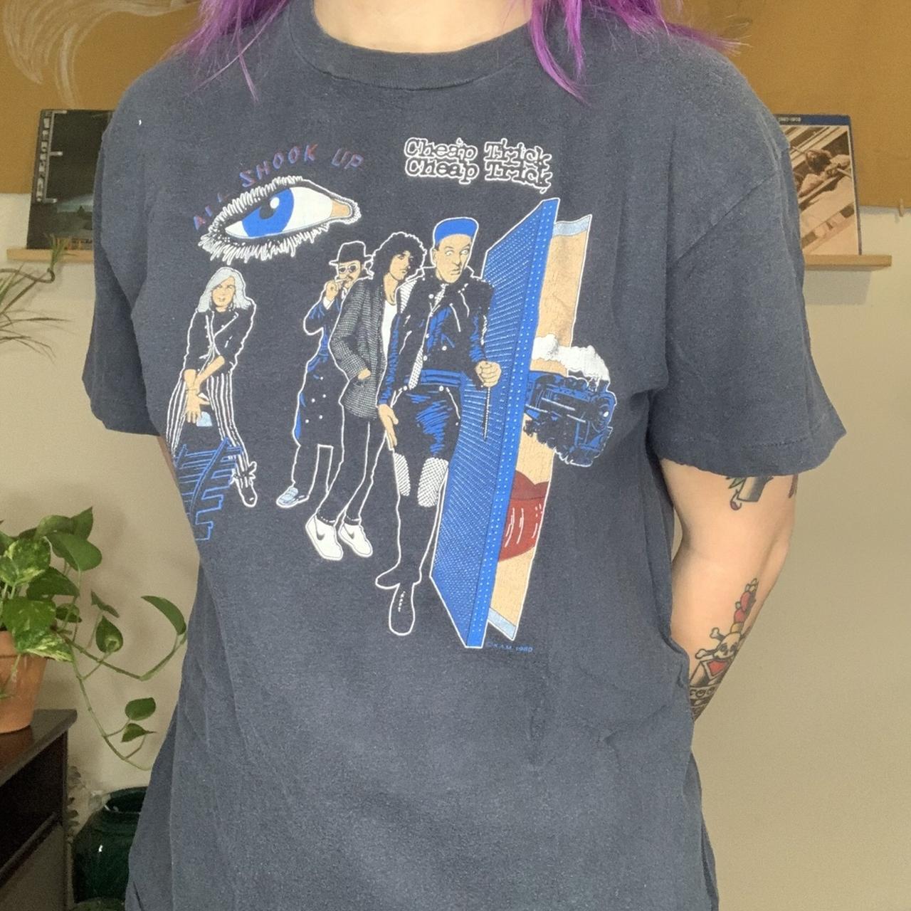26 RARE Cheap Trick world tour concert T shirt charcoal tee NOt VINTAGE NH13445 Unisex T-Shirt M