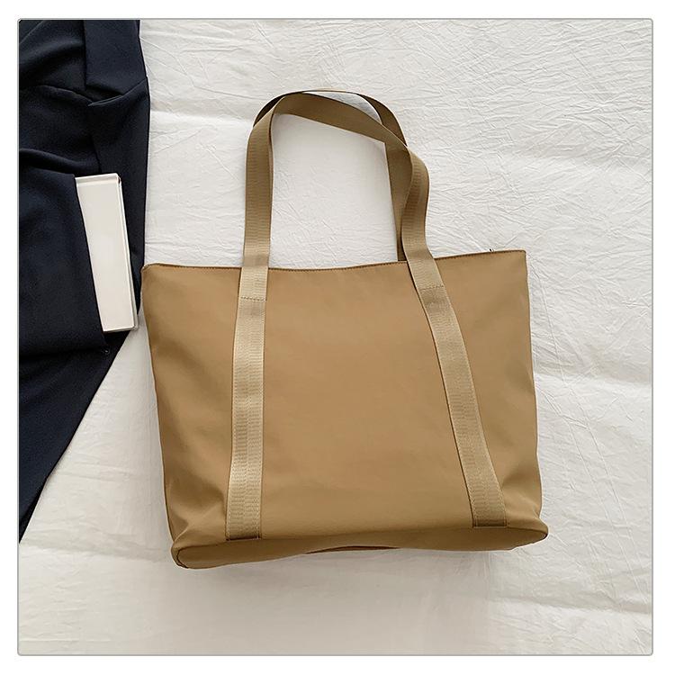 

Fashion Sports Fitness Bag 2025 New Large Capacity Men s and Women s Lightweight Travel Shoulder Bag Portable Tote Bag хаки