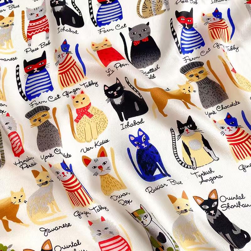 100% Mulberry Silk Scarf Cute Cat Print Lightweight Square Scarf for Women Fashion Neck Scarf Hair Fall Women's Scarves