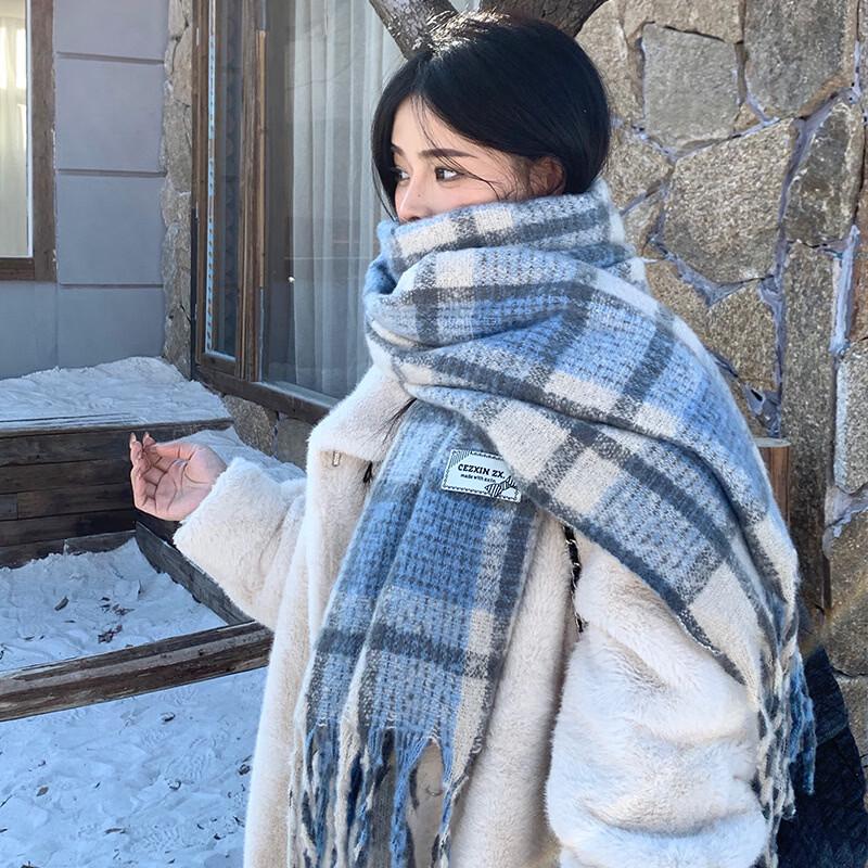 Three Dolphins Korean Style Winter Scarf