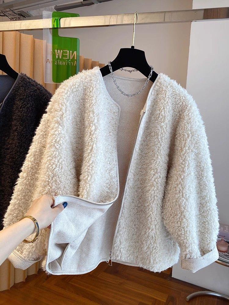Winter 2025 Women's Faux Lambswool Leather-Fur Coat - Warm, Loose, Fluffy