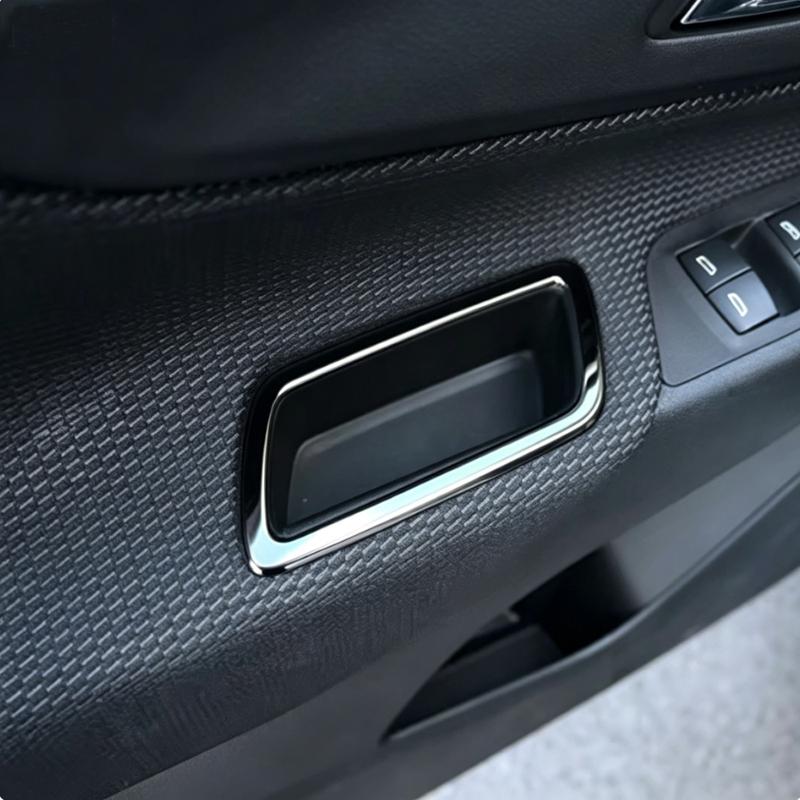 Stainless steel Car Interior Door Storage Box Decoration Frame Cover Trim For Chevrolet Holden Equinox 2017- accessories