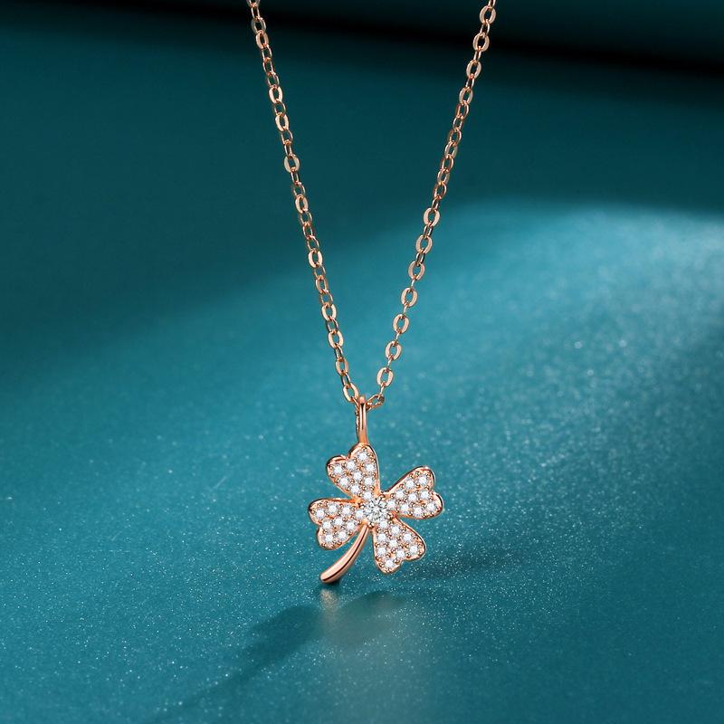 S925 Sterling Silver Four-Leaf Clover Necklace with Diamond-Inlaid Heart Pendant, Cold Aesthetic Korean Style for Women. 925 Silver