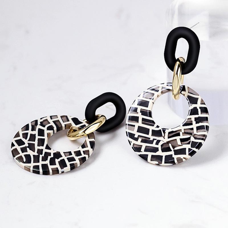 Exaggerated Retro Leopard Print Geometric Circle Earrings for Women - High-End Fashion Statement in European and American Styles