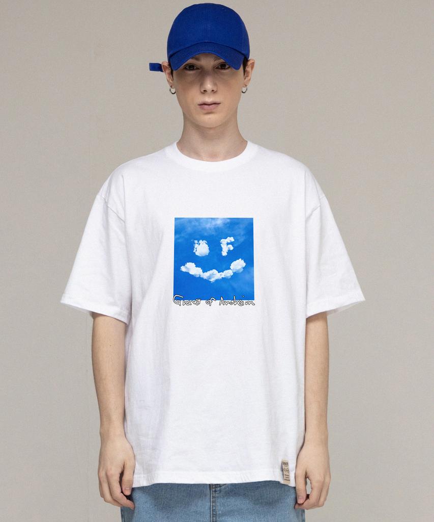 GRAVER [Unisex] Drawing Smile Cloud Logo Short Sleeve T-Shirt_White