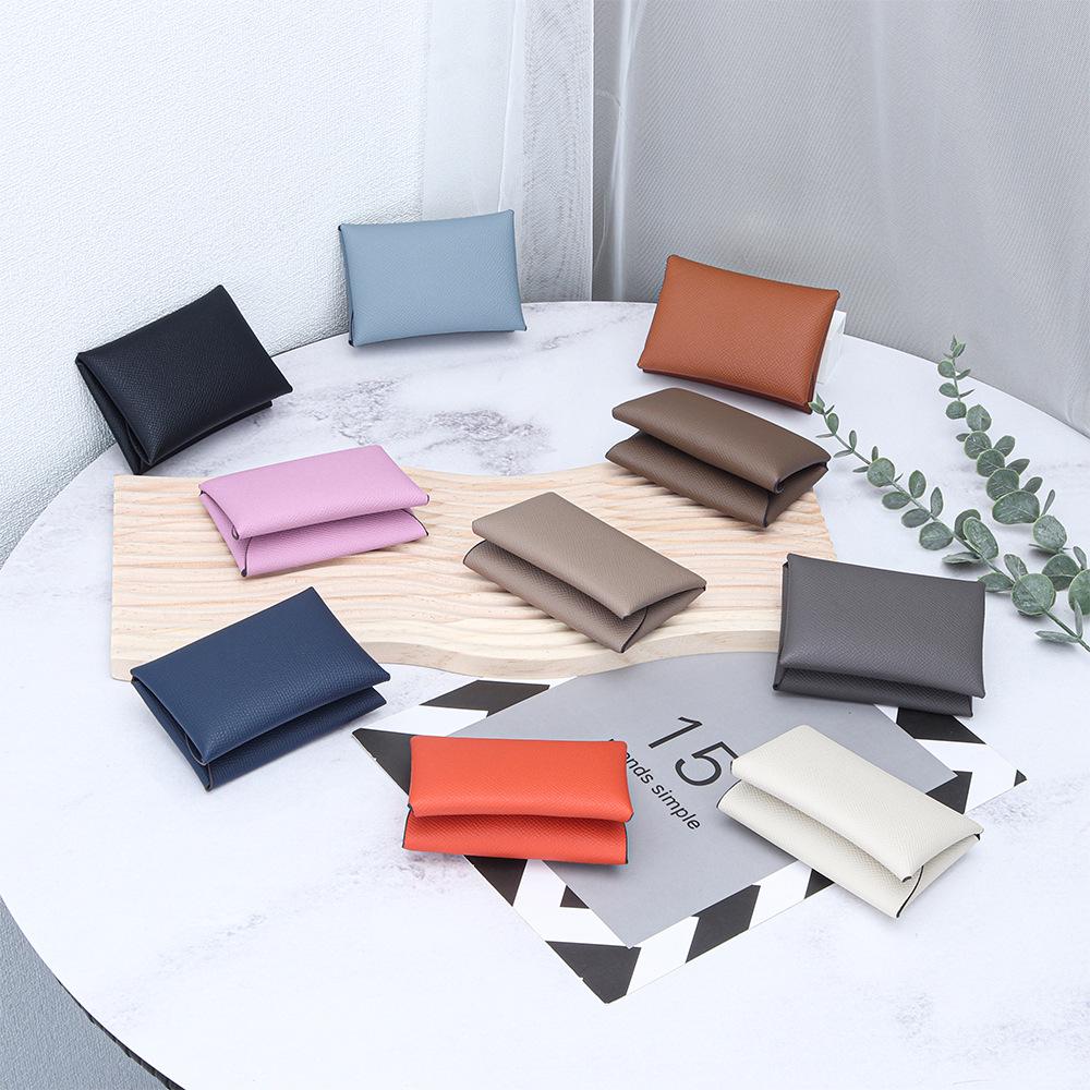 Portamonete Mini in Pelle di Mucca con Stampa del Palmo: Elegante portafoglio bi-fold 2026 con porta carte d'identità per donna