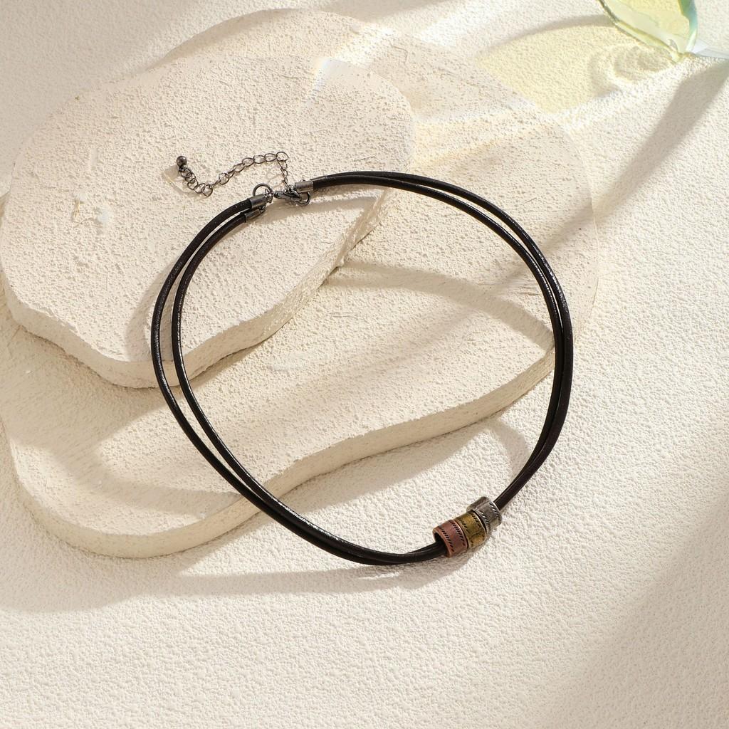 

Handmade Leather Fashionable Knot Circular Pendant Necklace For Men Design Contemporary Necklace Style Two