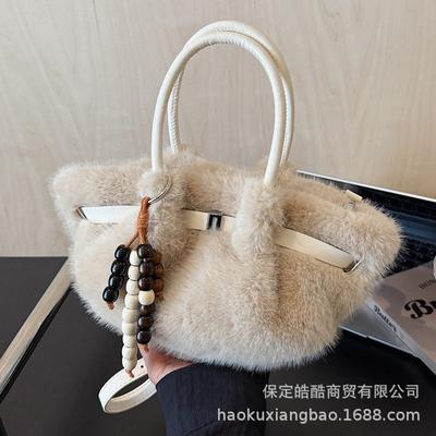 Plüschtasche Damen große Kapazität 2025 neu Herbst und Winter vielseitige Plüsch-Umhängetasche einzelne Schulter Unterarm Tragetasche