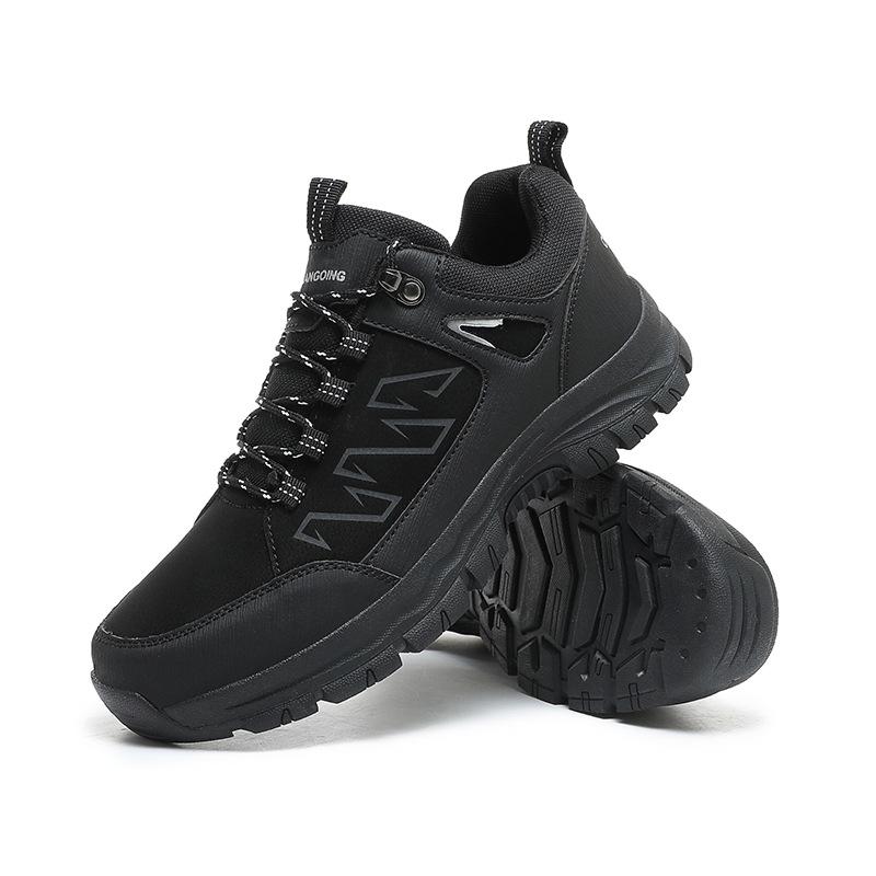 Hiking shoes Large size outdoor recreational sports shoes Waterproof and non-slip camping hiking shoes