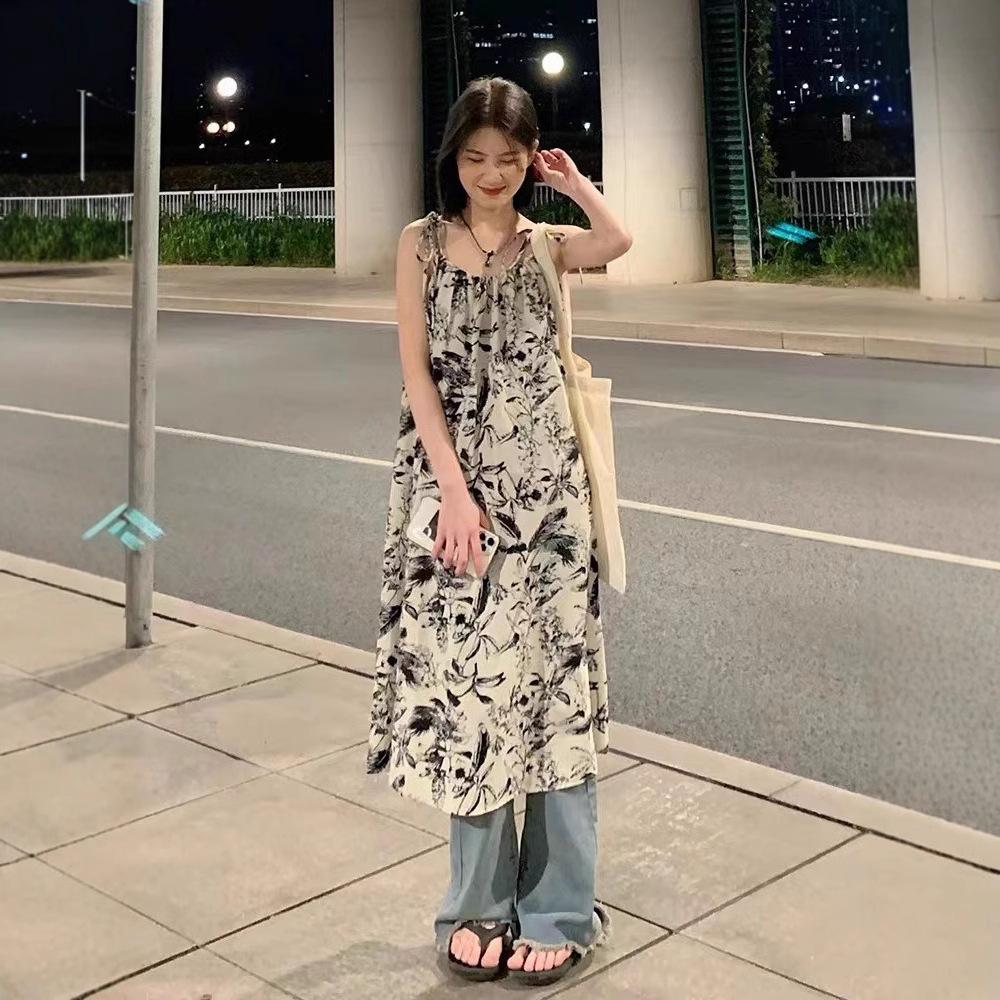 Suspender dress women's summer ink printing new holiday wind floral retro skirt women's texture high sense